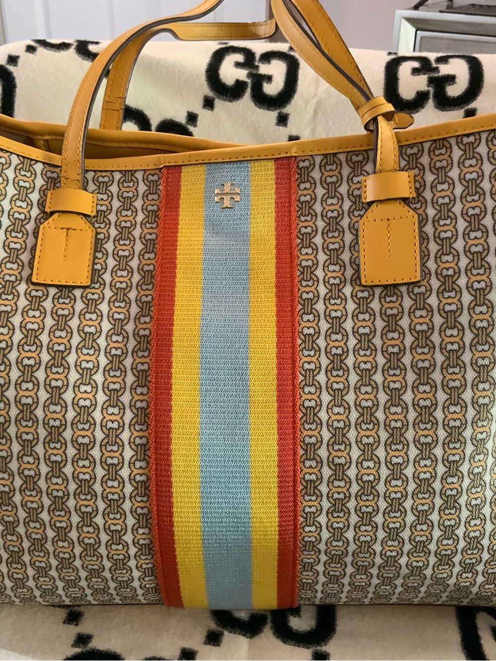 Tory Burch Gemini Link Canvas Tote - Picture 2 of 12
